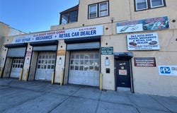 226-02 Jamaica Avenue, Floral Park, NY 11001