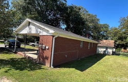 2218 W 5th Avenue, Gastonia, NC 28052