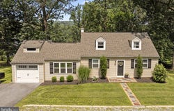 261 PARK AVENUE, LITITZ, PA 17543