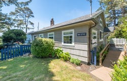 48570 HAWK DR, Neskowin, OR 97149