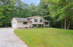 17747 Warwick Road, Marshallville, OH 44645