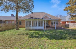 15 Weatherstone Drive, Jackson, TN 38305