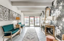 1110 Sherwood Lane, Nichols Hills, OK 73116