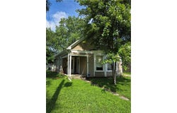 1402 SE Park Avenue, Oak Grove, MO 64075