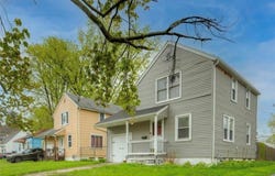 480 10th Street, Elyria, OH 44035