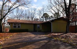 135 Dunn Hollow Dr, Fairfield Bay, AR 72088