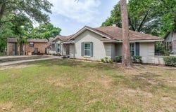 808 Portofino Drive, Arlington, TX 76012