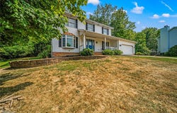 10121 S Hampton Court, Concord, OH 44060