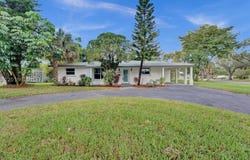 101 SW 53rd Ave, Plantation, FL 33317