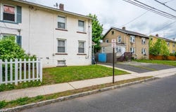 31 Romney Rd, Bound Brook Boro, NJ 08805-1851