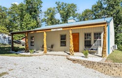 19899 E 1820th Road, Stockton, MO 65649