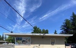 18400 SE DIVISION St, Gresham, OR 97030