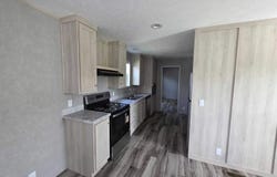 200 Whittington Dr, Madisonville, KY 42431