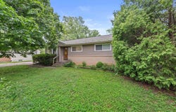 7830 N Link Pl, Milwaukee, WI 53223