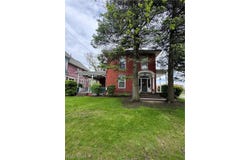 428 West Avenue, Elyria, OH 44035
