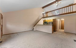 1707 West Hampton Drive, Austintown, OH 44515