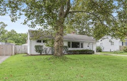 2722 Woodstock Road, Columbus, OH 43221