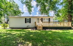 35 Lane 136A Turkey Lk, Hudson, IN 46747