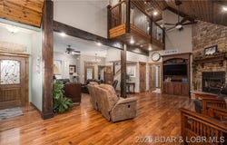 31510 Seminole Lane, Richland, MO 65556
