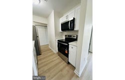 16-B E DAISY LA, MOUNT LAUREL, NJ 08054