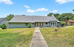 2602 Turtle Creek Drive, Sherman, TX 75092