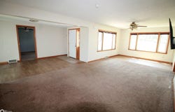 223 W Division Street, Clarinda, IA 51632