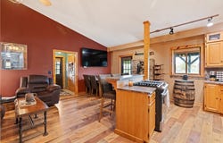 1316 Porter Rd, Clinton Twp, PA 16038