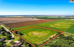 001 Sunset Rd, Great Bend, KS 67530