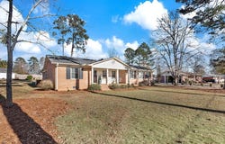 105 Sheldon, Greenwood, SC 29649