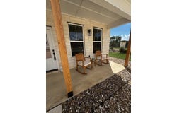 802 S Creek St, Fredericksburg, TX 78624