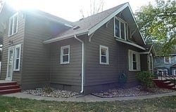 304 E Beebe Ave, Chamberlain, SD 57325