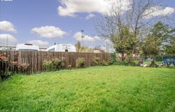 3542 3544 E St, Springfield, OR 97478