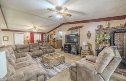 44 J B Jones Road, Trenton, TN 38382