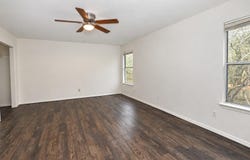 921-923 Sagewood Trl, San Marcos, TX 78666