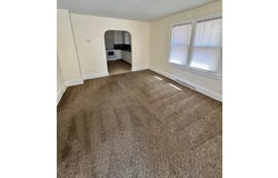 1325 W Elm Street, Springfield, MO 65806