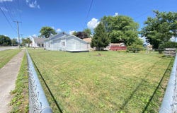 237 W CALDWELL Street, Auburn, IL 62615