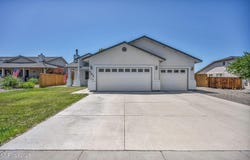 753 Divot Drive, Fernley, NV 89408