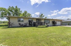 127 Orchard Lane, Columbus Junction, IA 52738