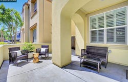 244 Selby Ln, Livermore, CA 94551