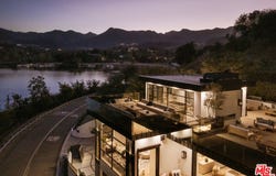 93 Lake Sherwood Dr, Westlake Village, CA 91361