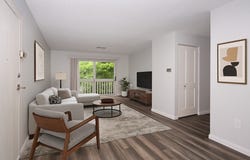 2209 Franklin Crossing Rd, Franklin, MA 02038