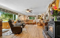 29555 S BEAVERCREEK RD, Mulino, OR 97042