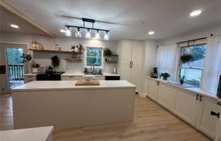 4809 Creek Crossing Drive, St Joseph, MO 64507