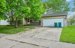 524 Winters Eave Drive, Flushing, MI 48433