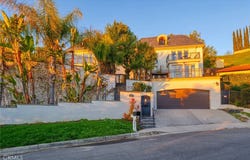 4862 Galendo Street, Woodland Hills, CA 91364
