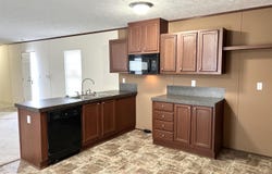 13 Woods Road, Castlewood, VA 24224