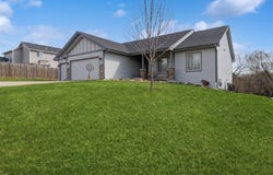902 N Kenwood Boulevard, Indianola, IA 50125