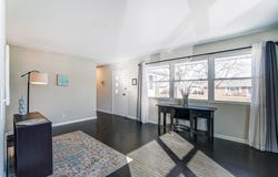 4851 Hillcrest Street N, Hilliard, OH 43026