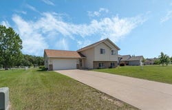 413 Morning View Court, Sauk Centre, MN 56378