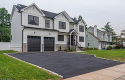 32 Meadow Rd, Clark Twp., NJ 07066-2107